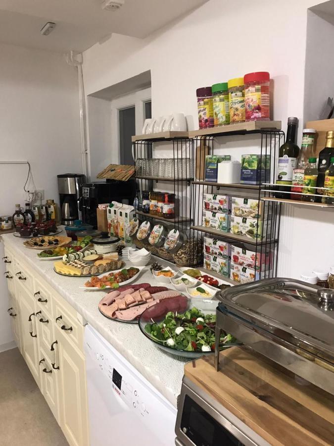 New Hostel Berlin Mitte Free Snack Hot Tea And Coffee Berlim Exterior foto